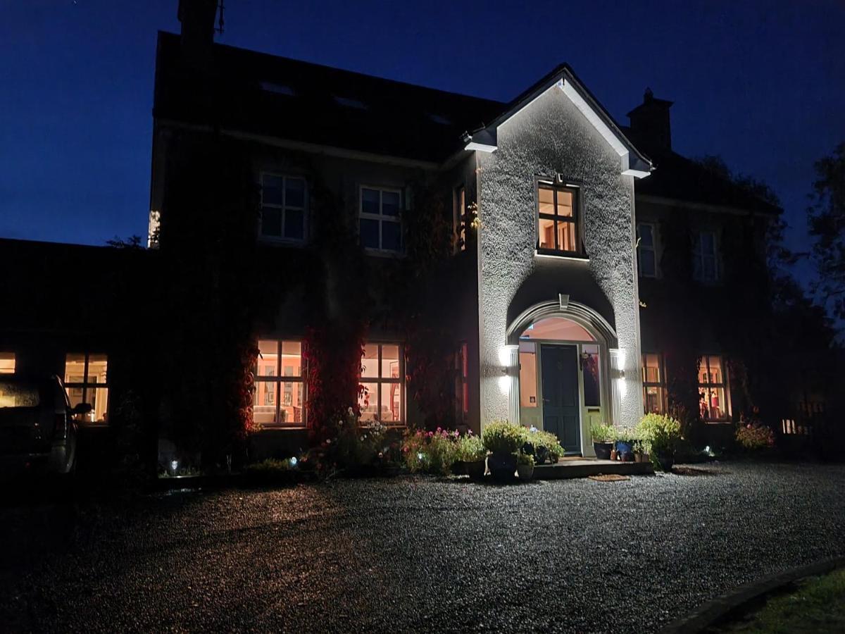 Hotel Lynster House Monaghan Exterior foto